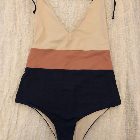 Tavik one piece- brand new, never worn! - Picture 5 of 5